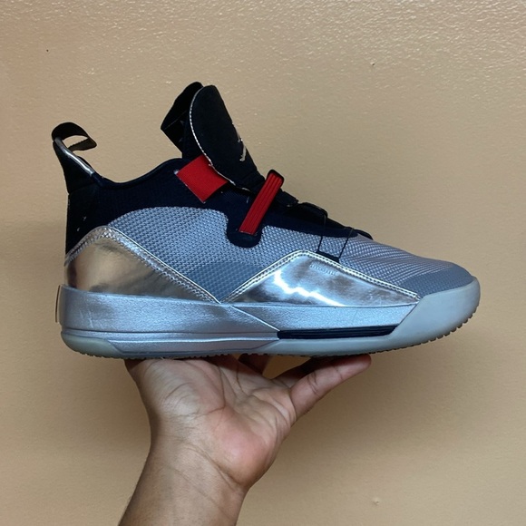 Nike Air Jordan XXXIII 33 All-Star Metallic Silver Black Charlotte AQ8830-005 - Picture 4 of 17